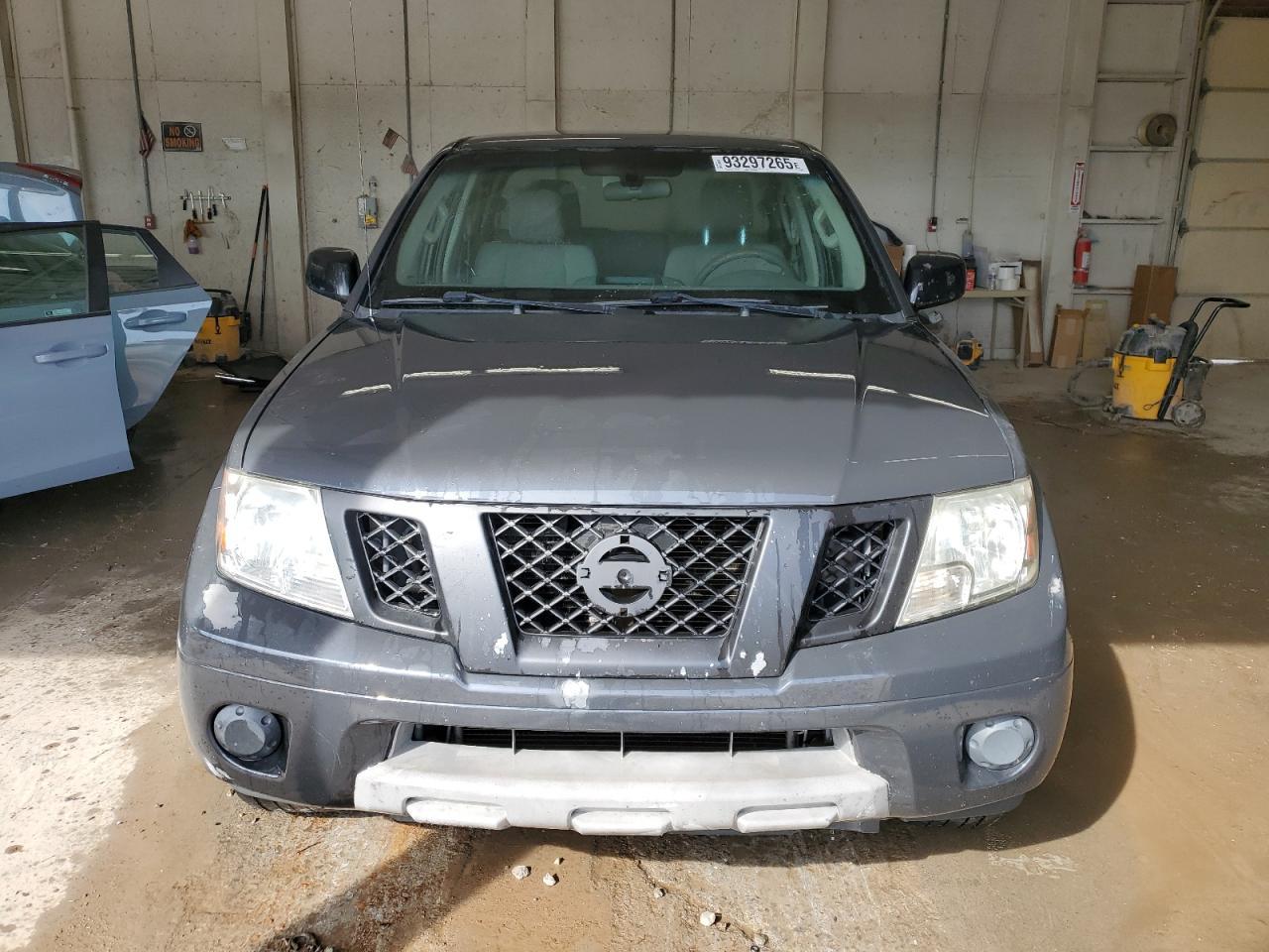 2012 NISSAN Frontier