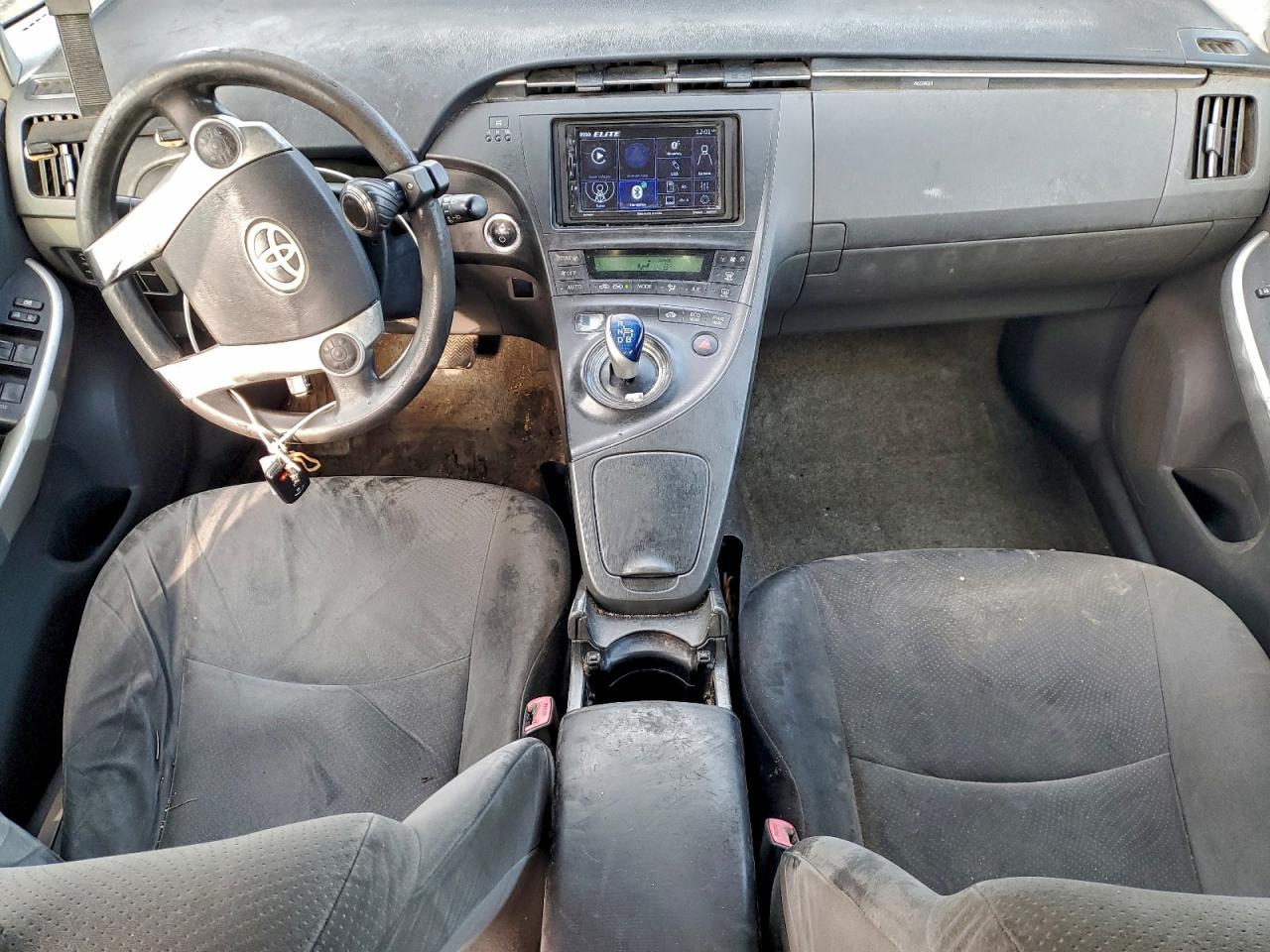 2010 TOYOTA PRIUS