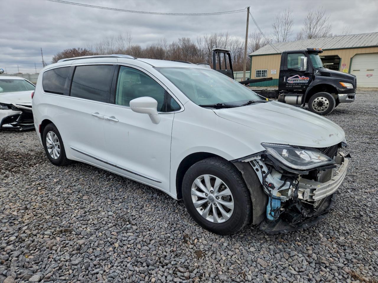 2019 CHRYSLER Pacifica