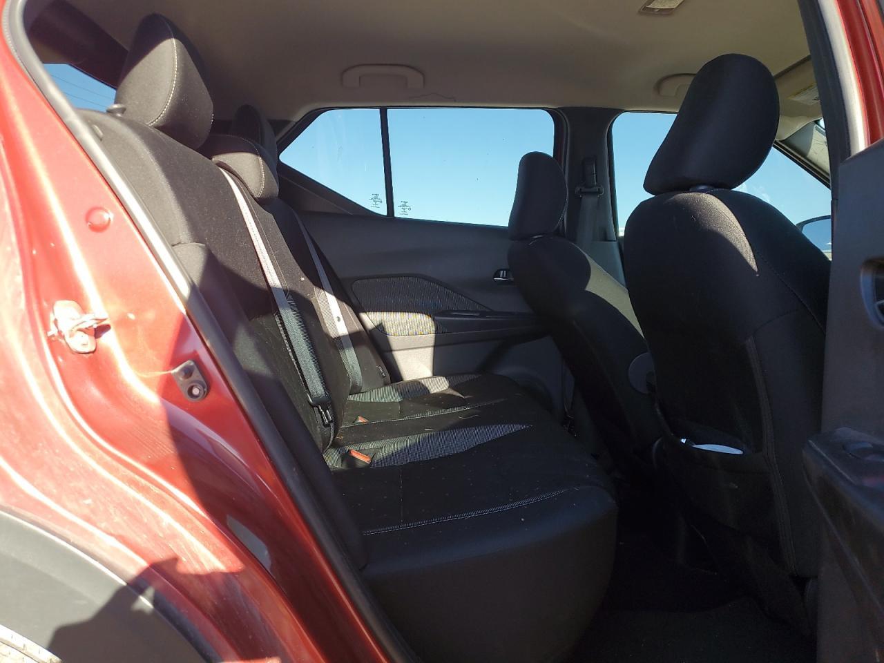2020 NISSAN KICKS