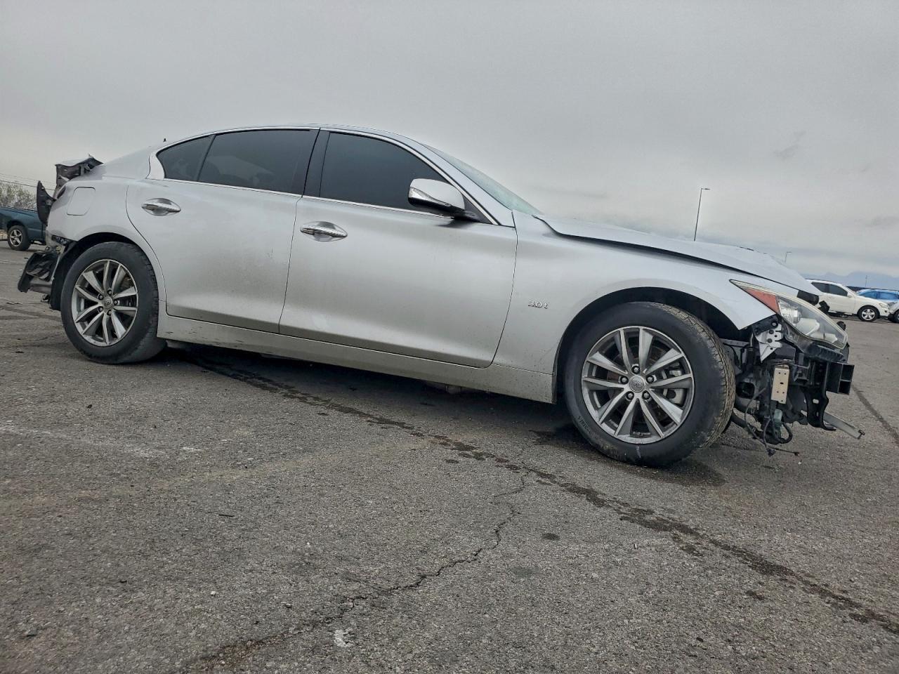 2017 INFINITI Q50