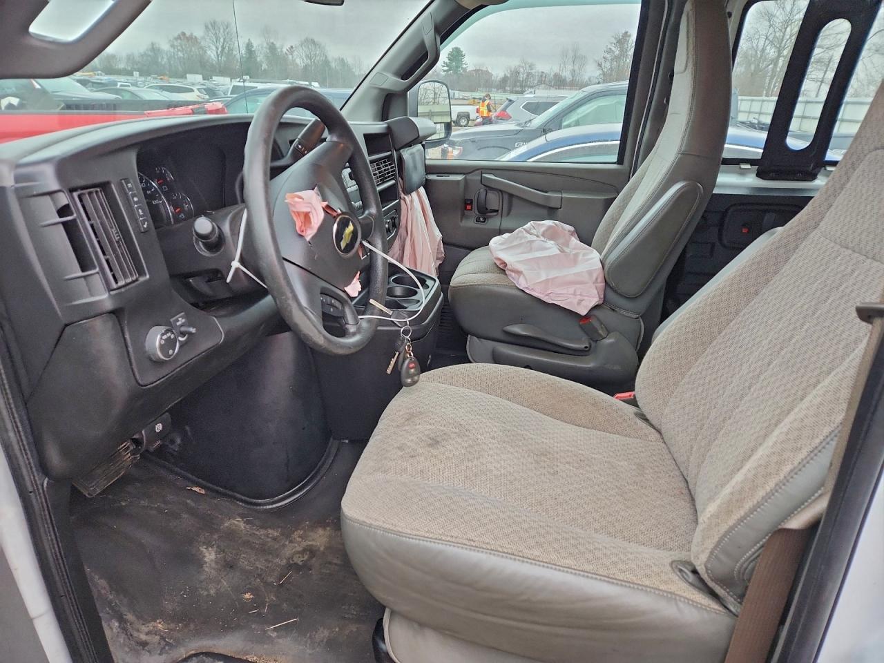 2018 CHEVROLET Express 3500