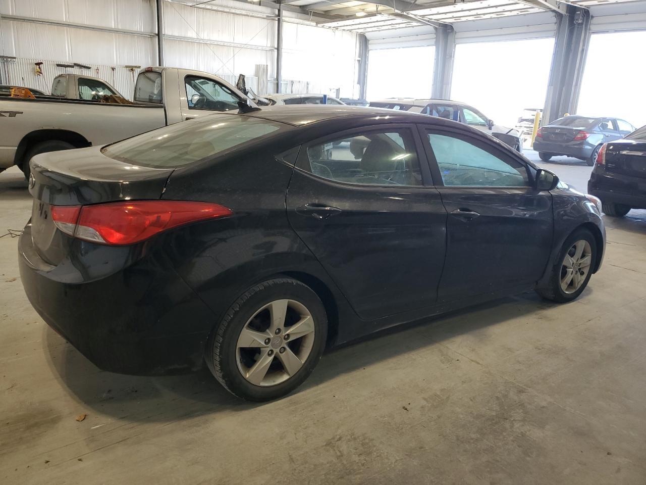2012 HYUNDAI ELANTRA