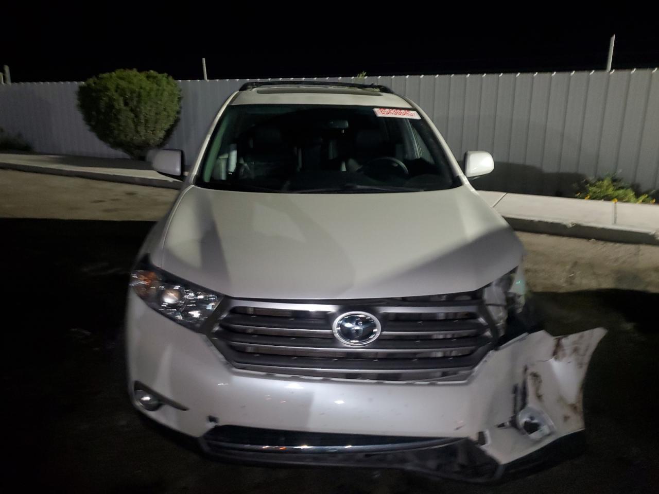 2012 TOYOTA HIGHLANDER
