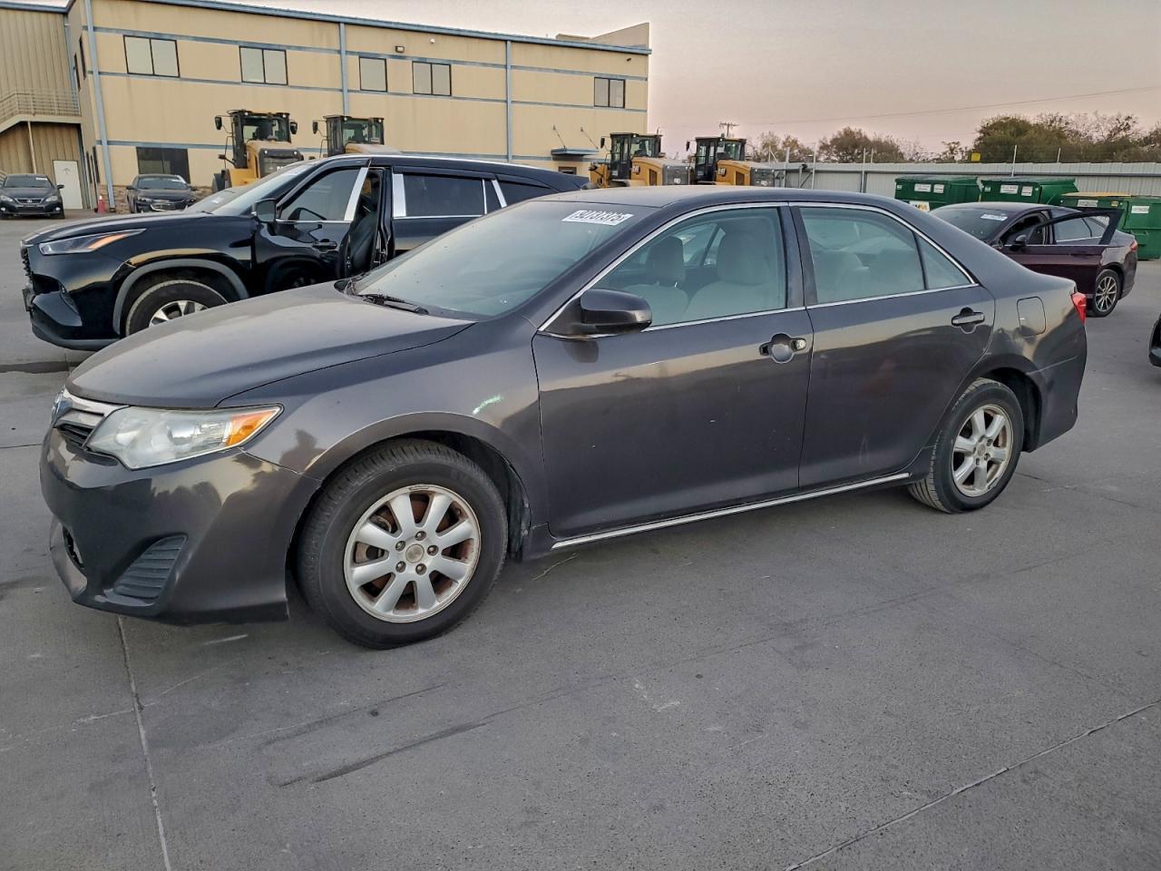 2013 TOYOTA CAMRY