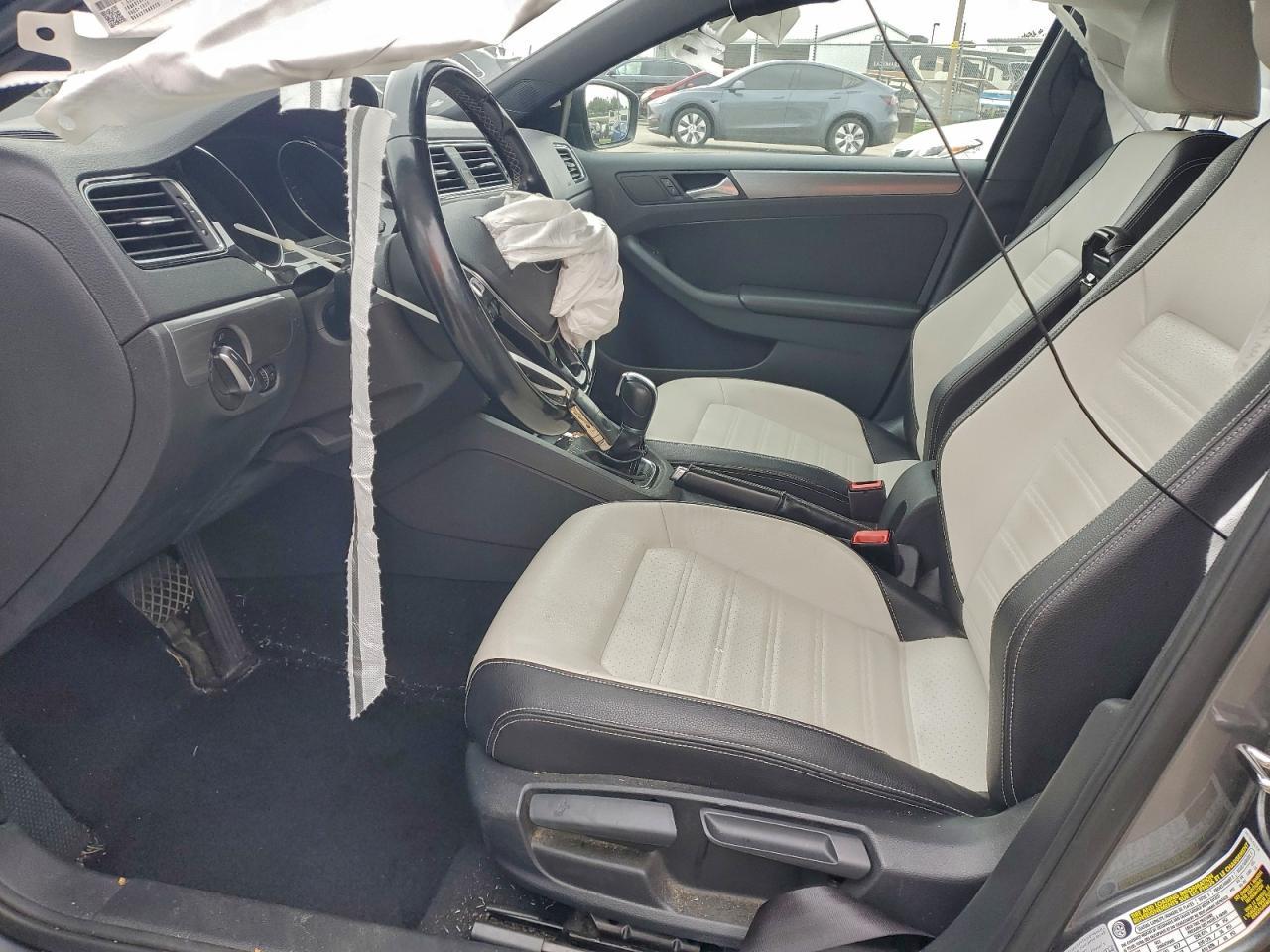 2017 VOLKSWAGEN JETTA