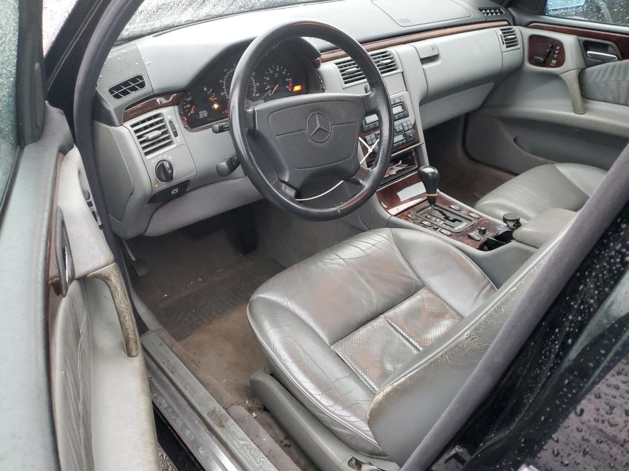 1998 MERCEDES-BENZ E-Class
