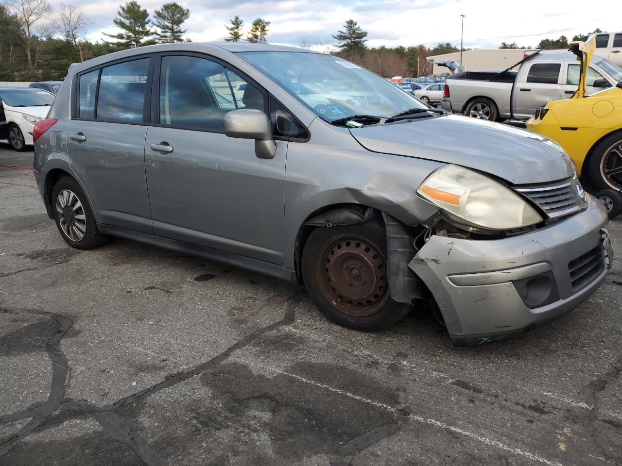 2009 NISSAN VERSA