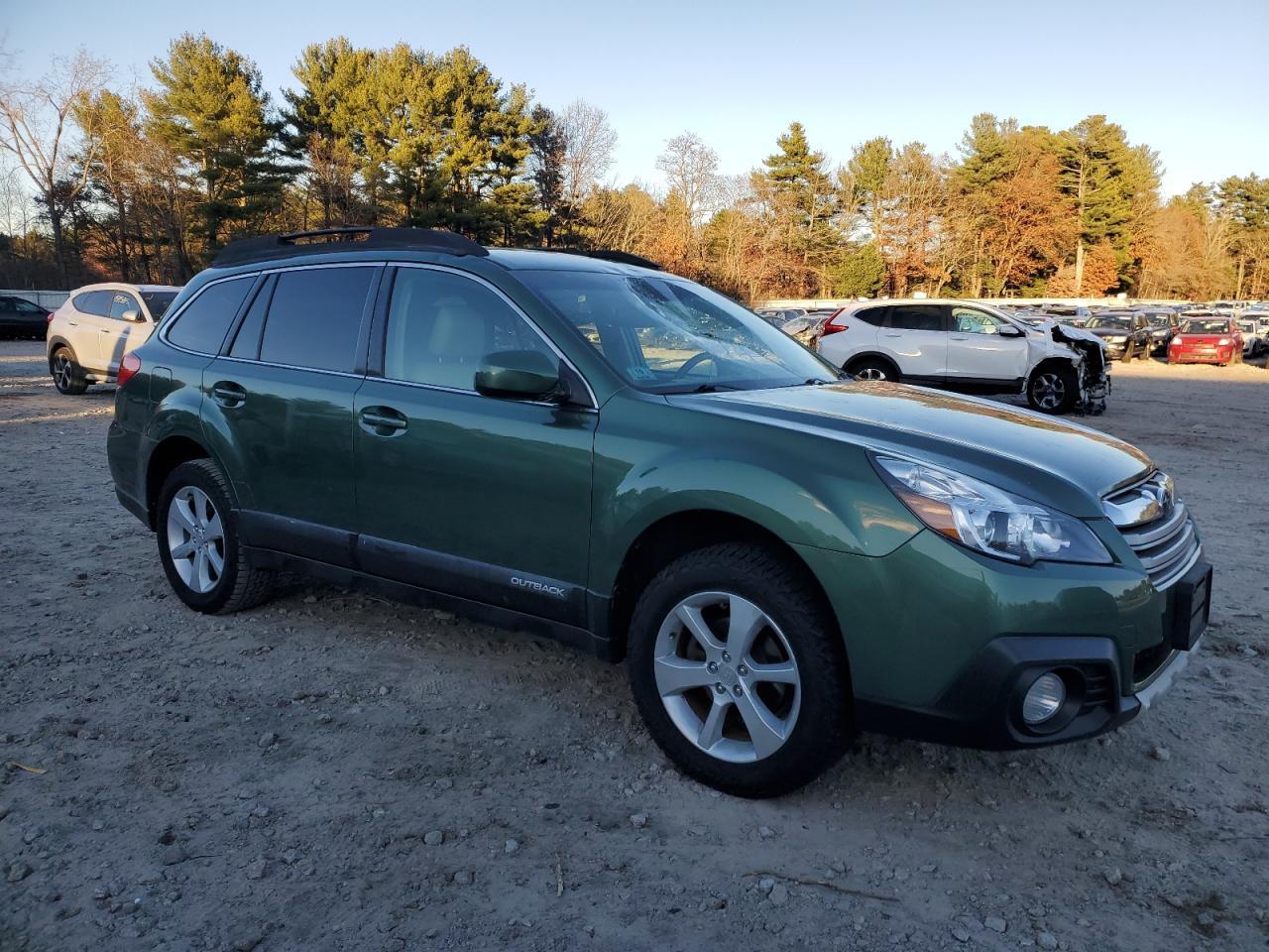 2013 SUBARU Outback