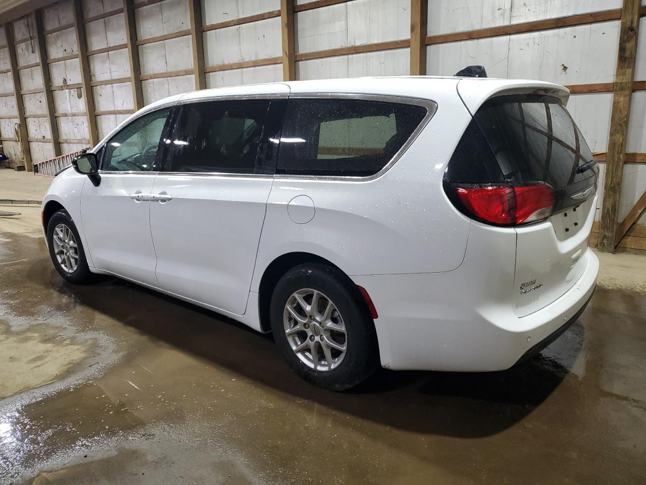 2025 CHRYSLER Voyager