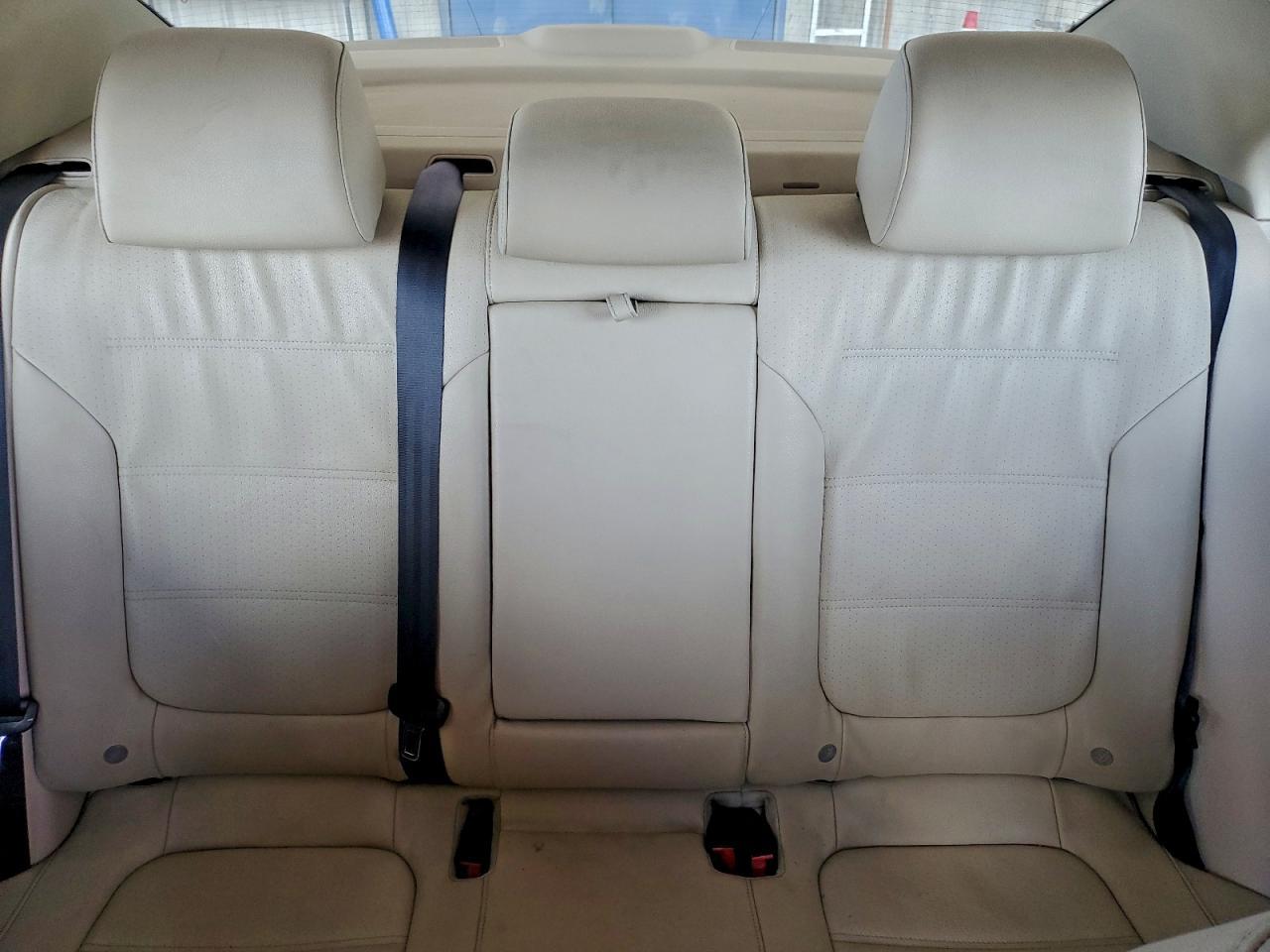 2011 VOLKSWAGEN JETTA