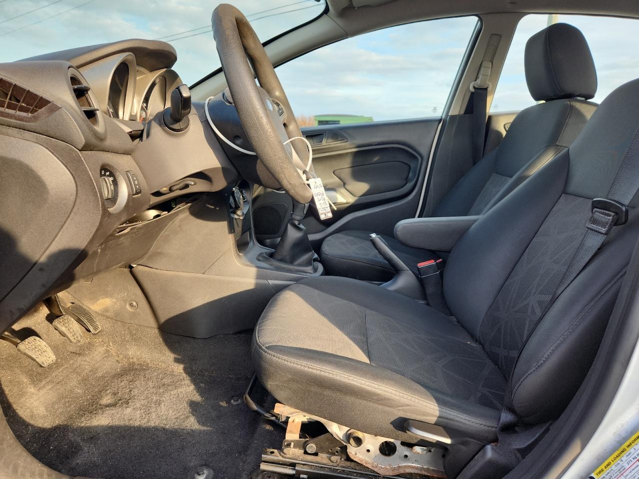 2012 FORD Fiesta