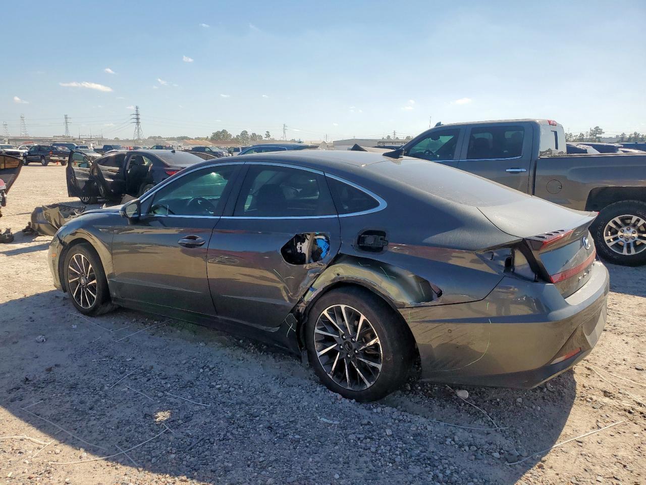 2022 HYUNDAI SONATA