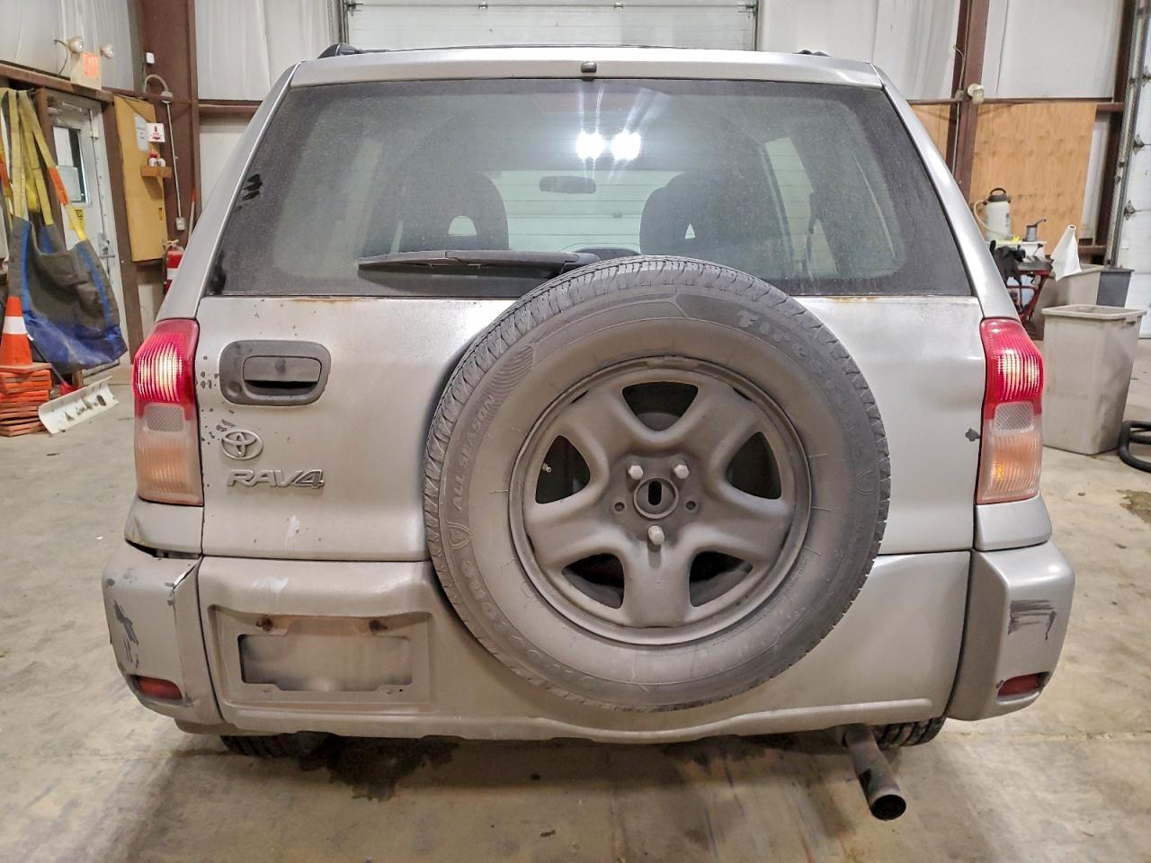 2002 TOYOTA RAV4