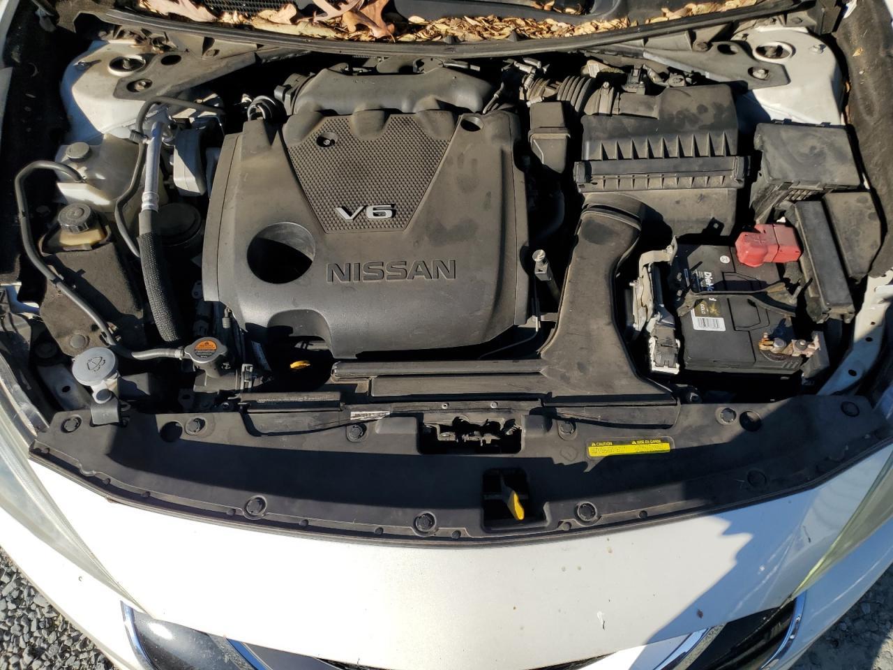 2017 NISSAN Maxima