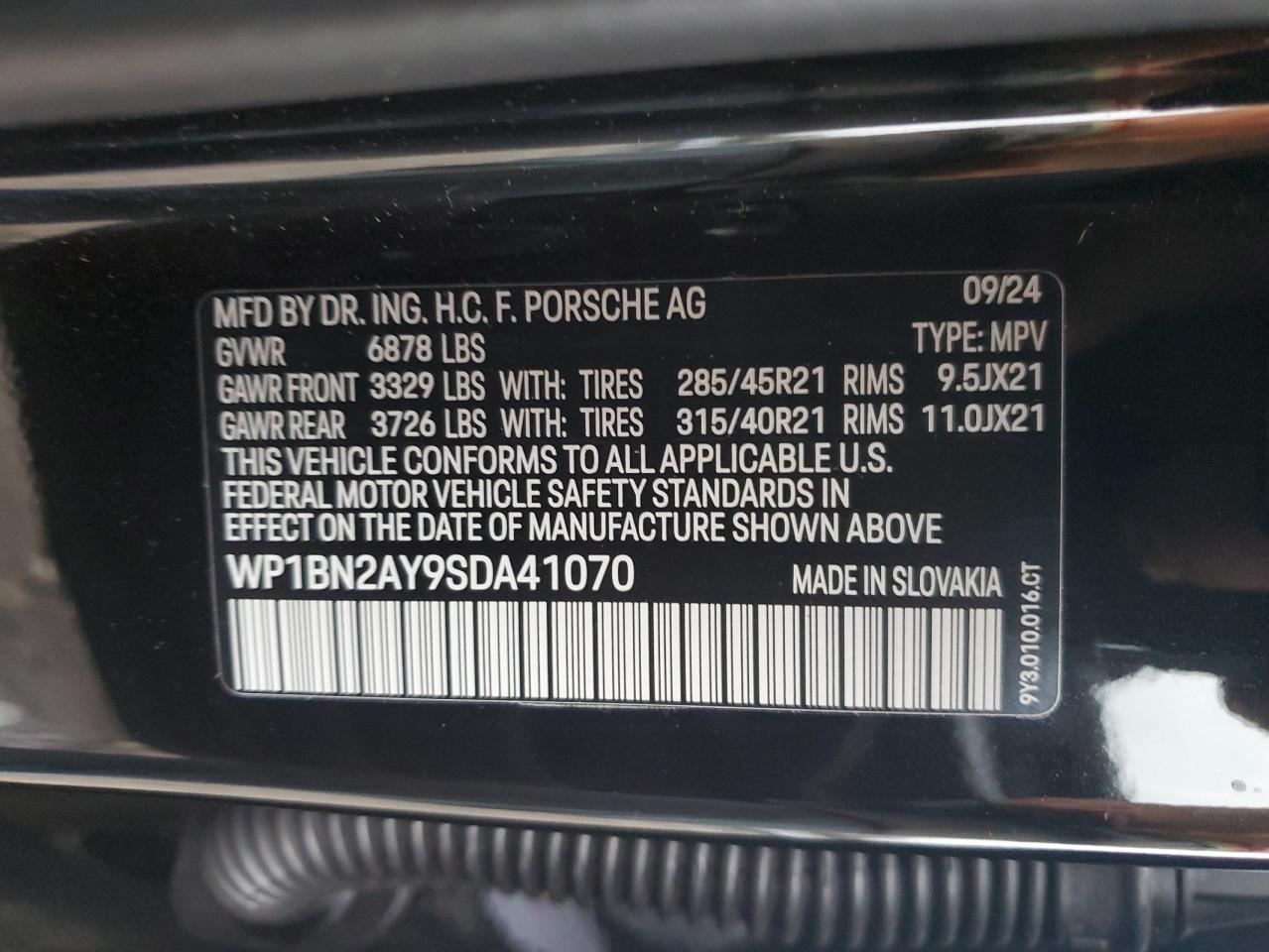 2025 PORSCHE CAYENNE