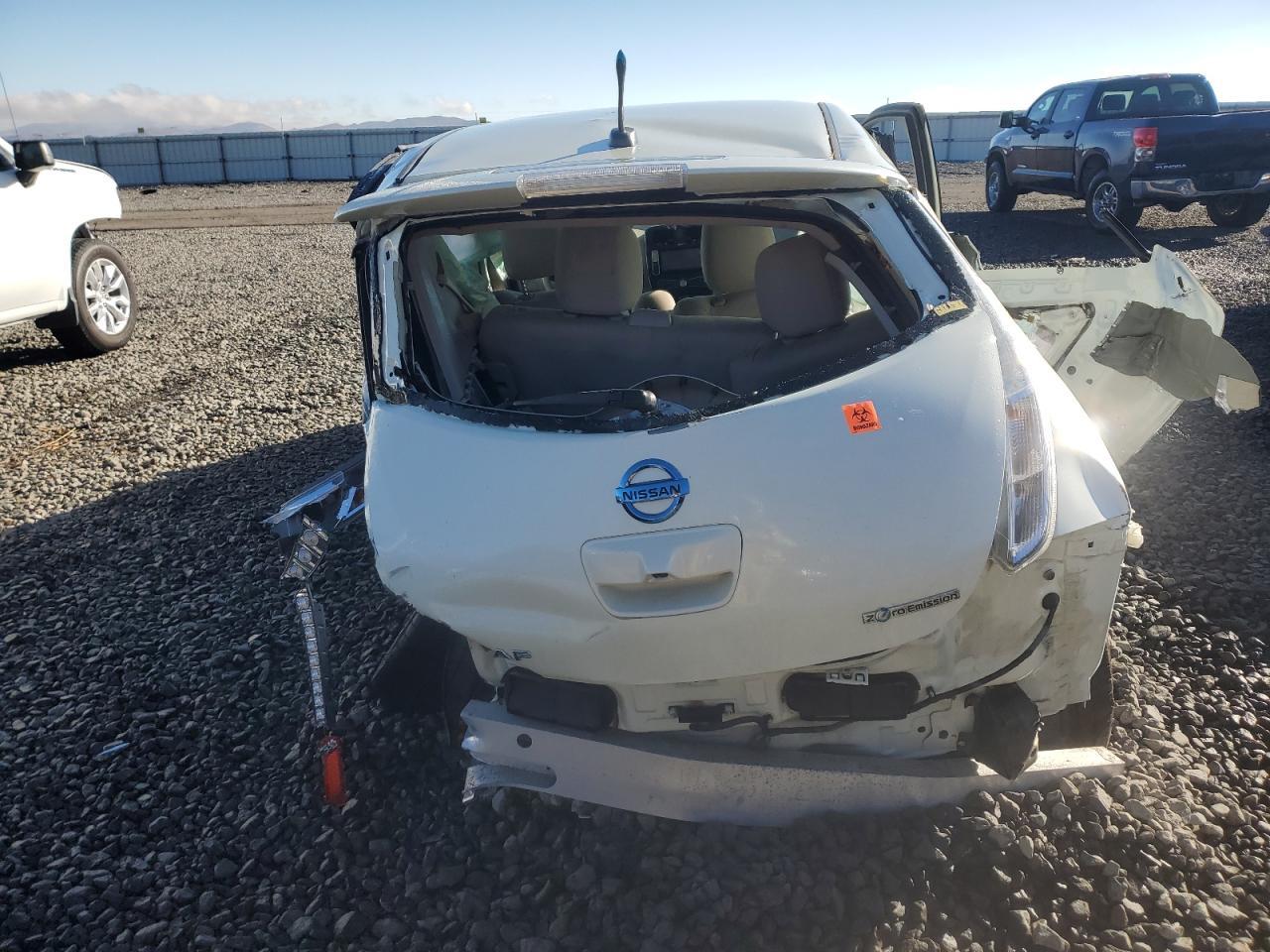 2012 NISSAN LEAF