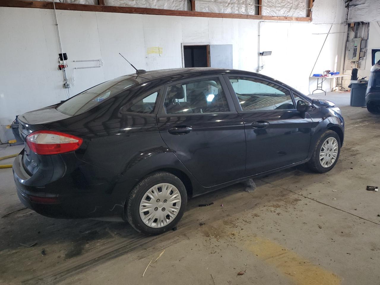 2016 FORD Fiesta