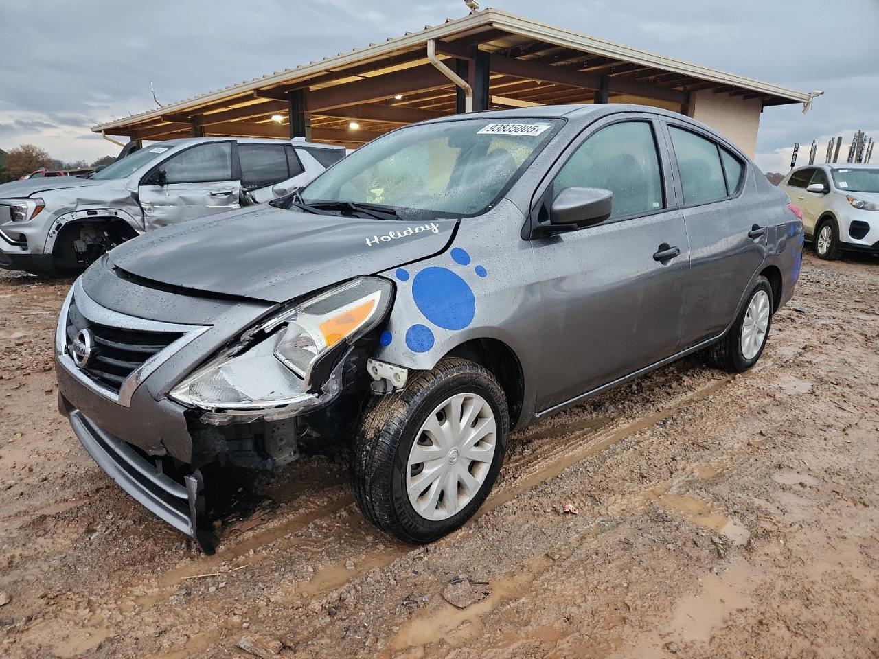 2017 NISSAN VERSA