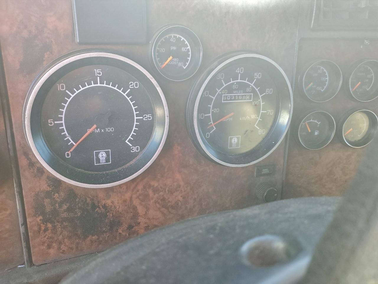 2005 KENWORTH T600
