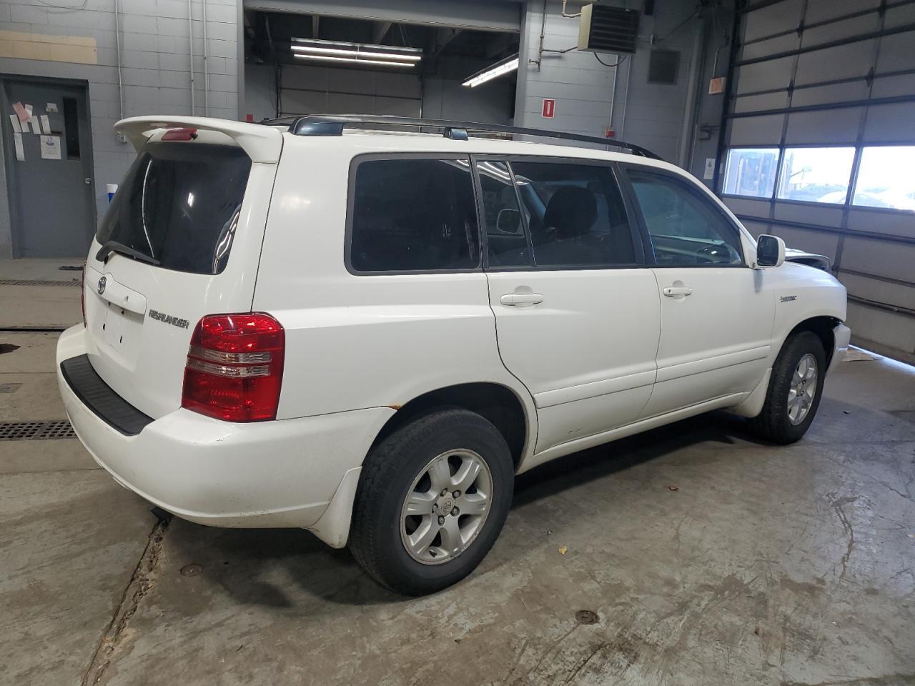 2003 TOYOTA HIGHLANDER