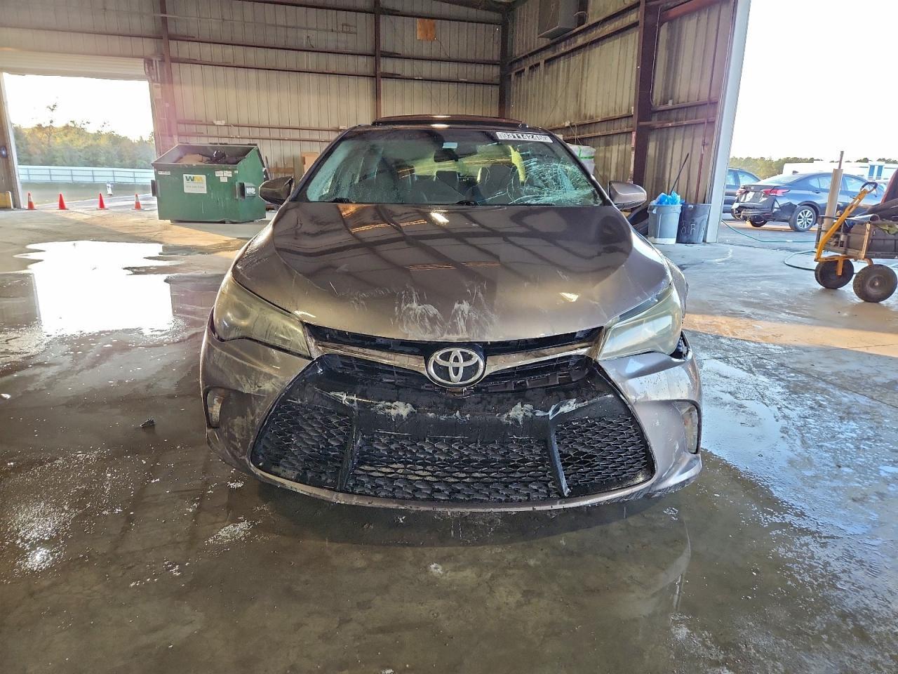 2015 TOYOTA CAMRY