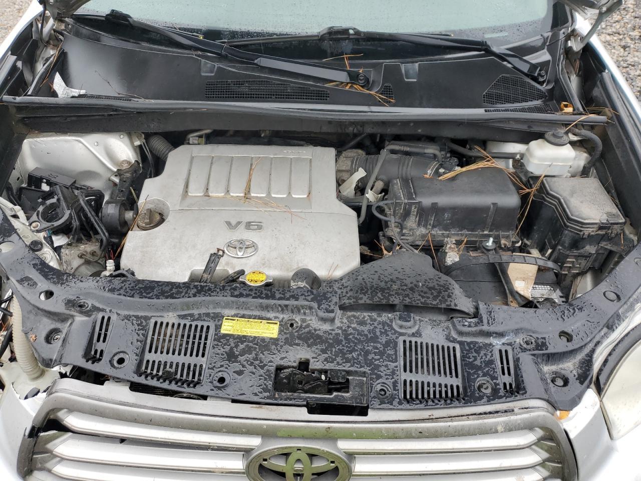 2010 TOYOTA HIGHLANDER