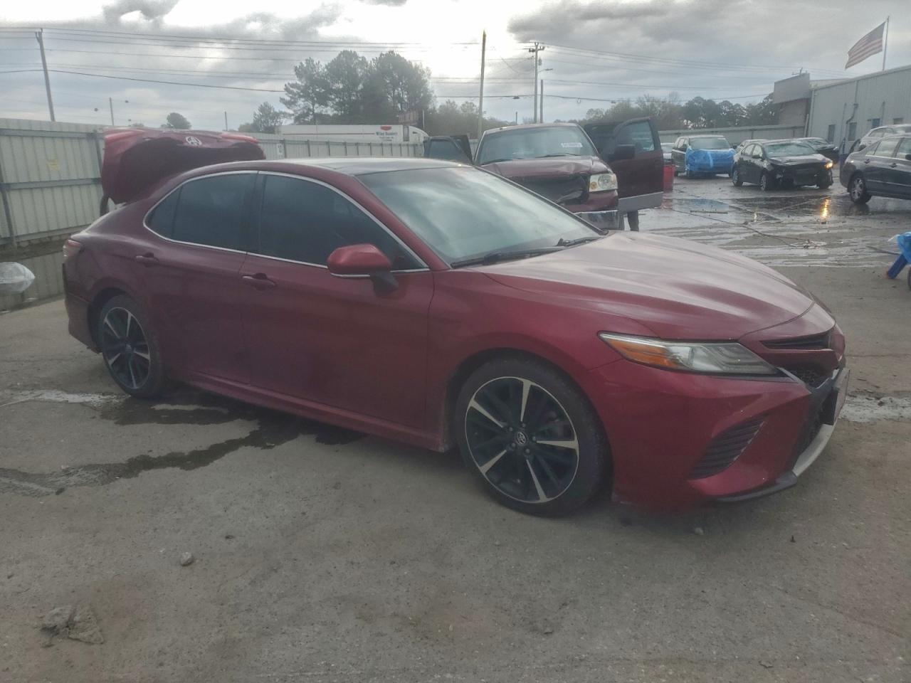 2018 TOYOTA CAMRY
