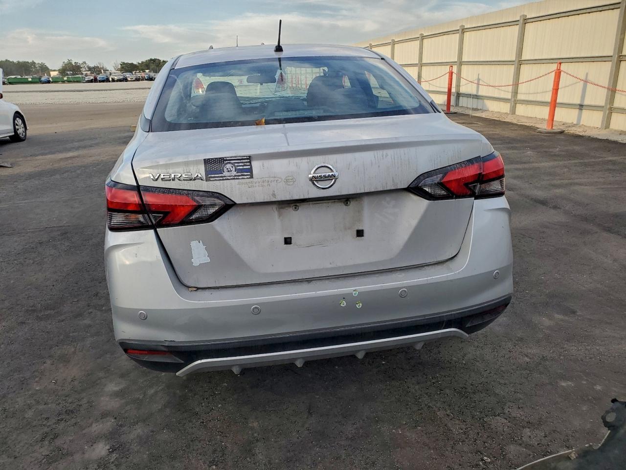 2020 NISSAN VERSA