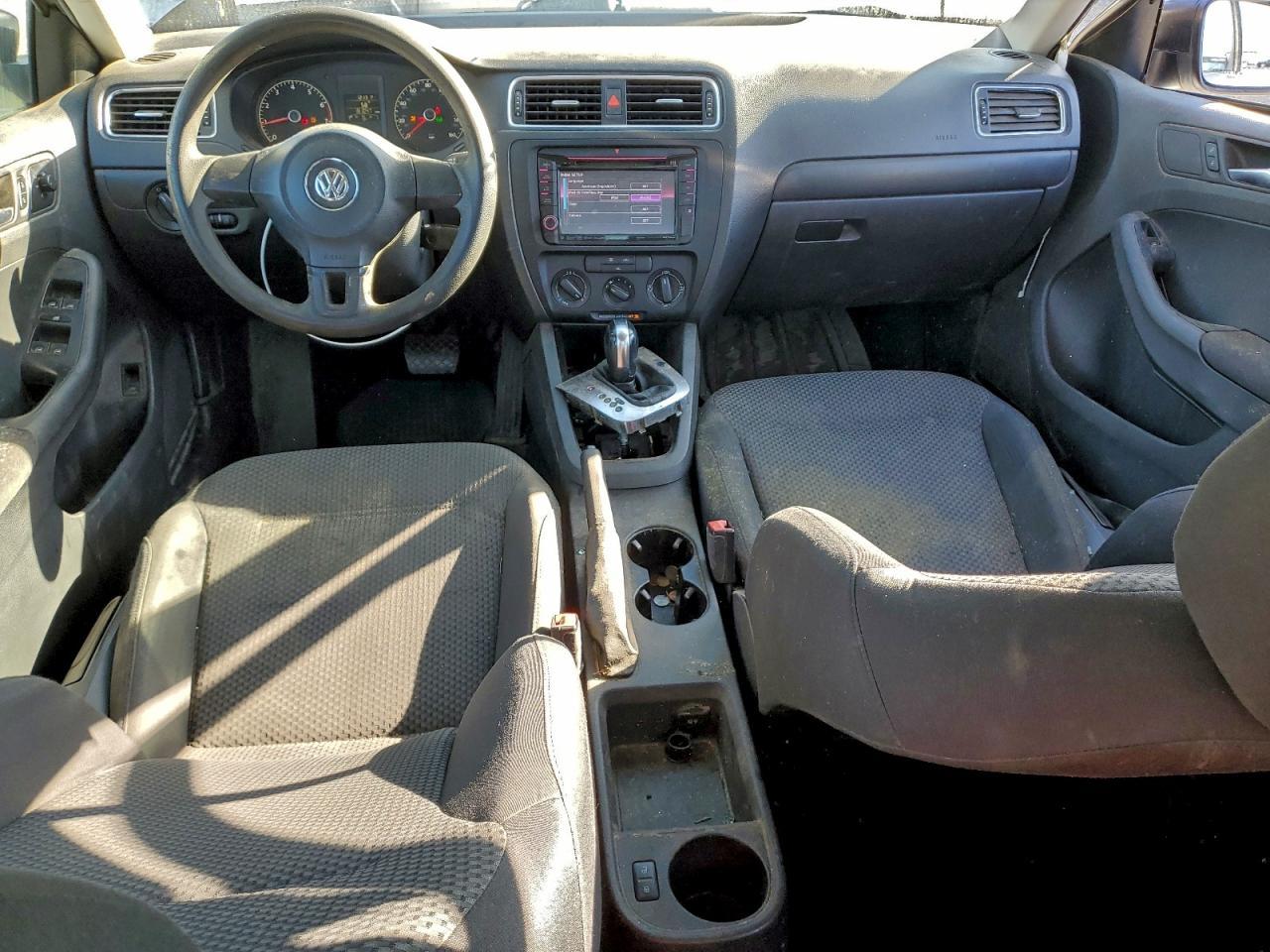 2012 VOLKSWAGEN JETTA