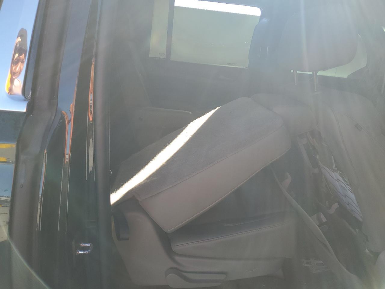 2015 CHEVROLET Suburban