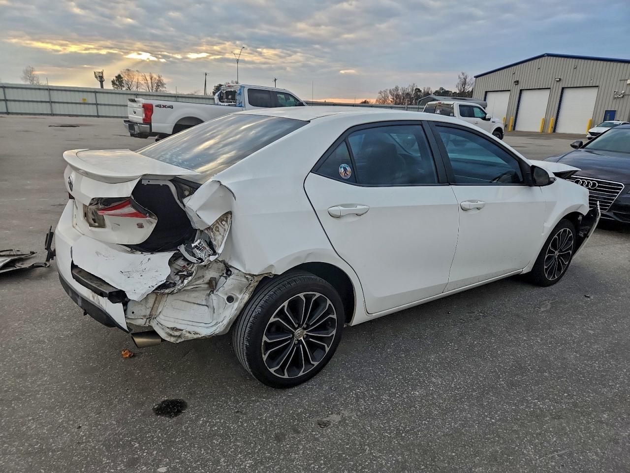 2014 TOYOTA COROLLA