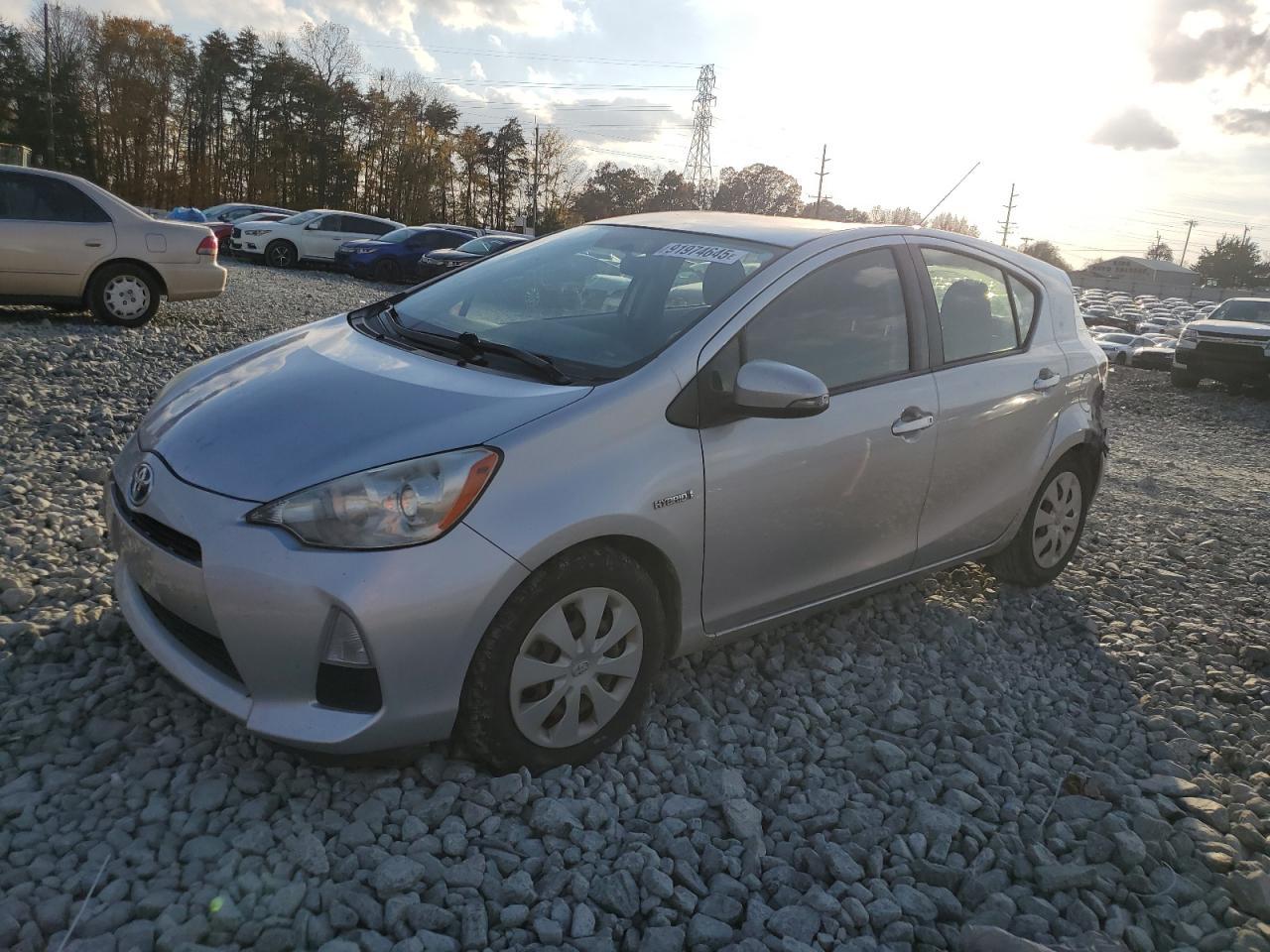 2012 TOYOTA Prius c