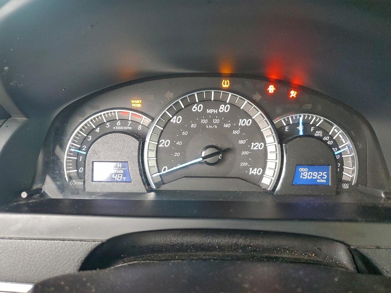 2014 TOYOTA CAMRY