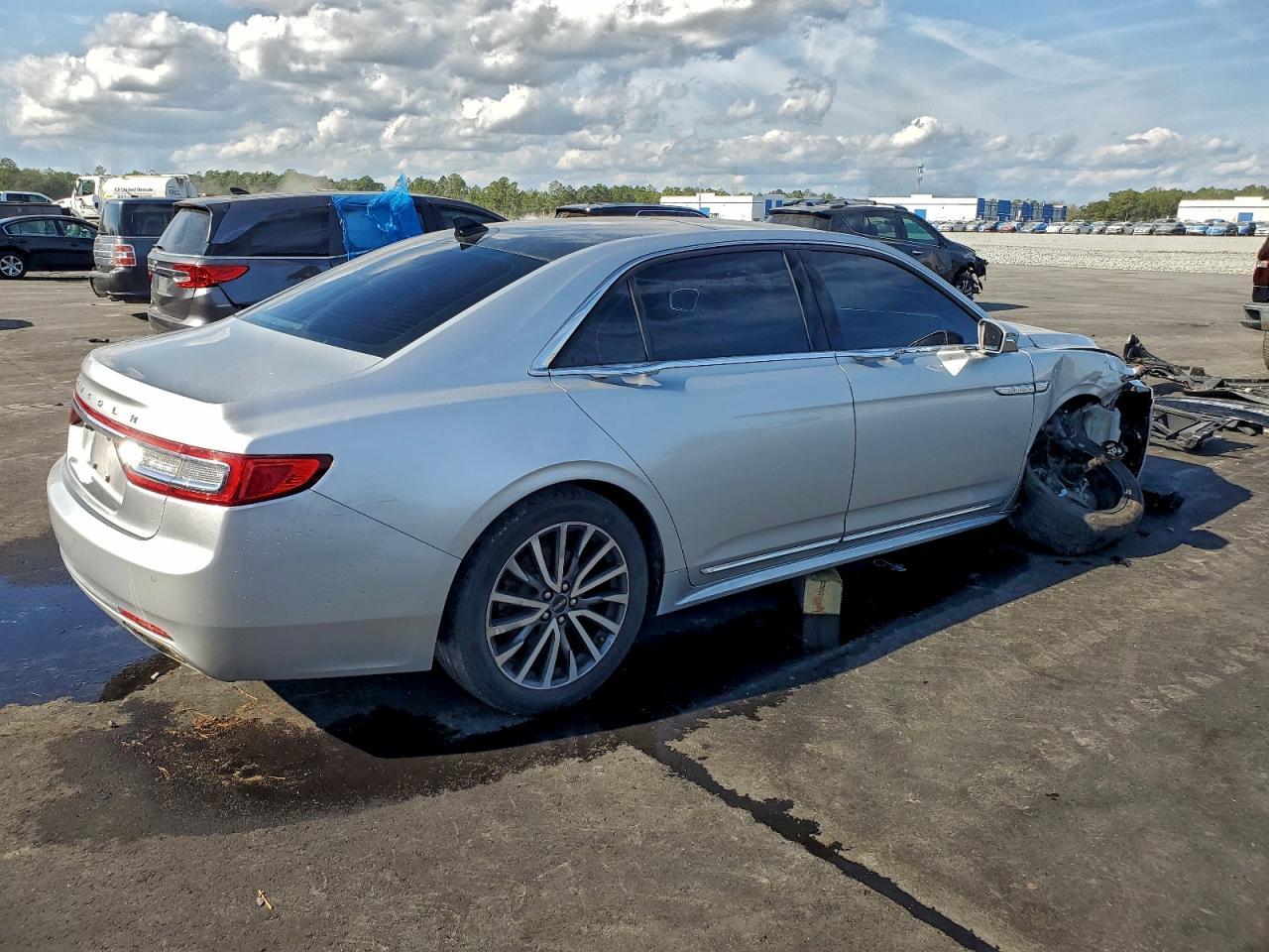 2018 LINCOLN Continental
