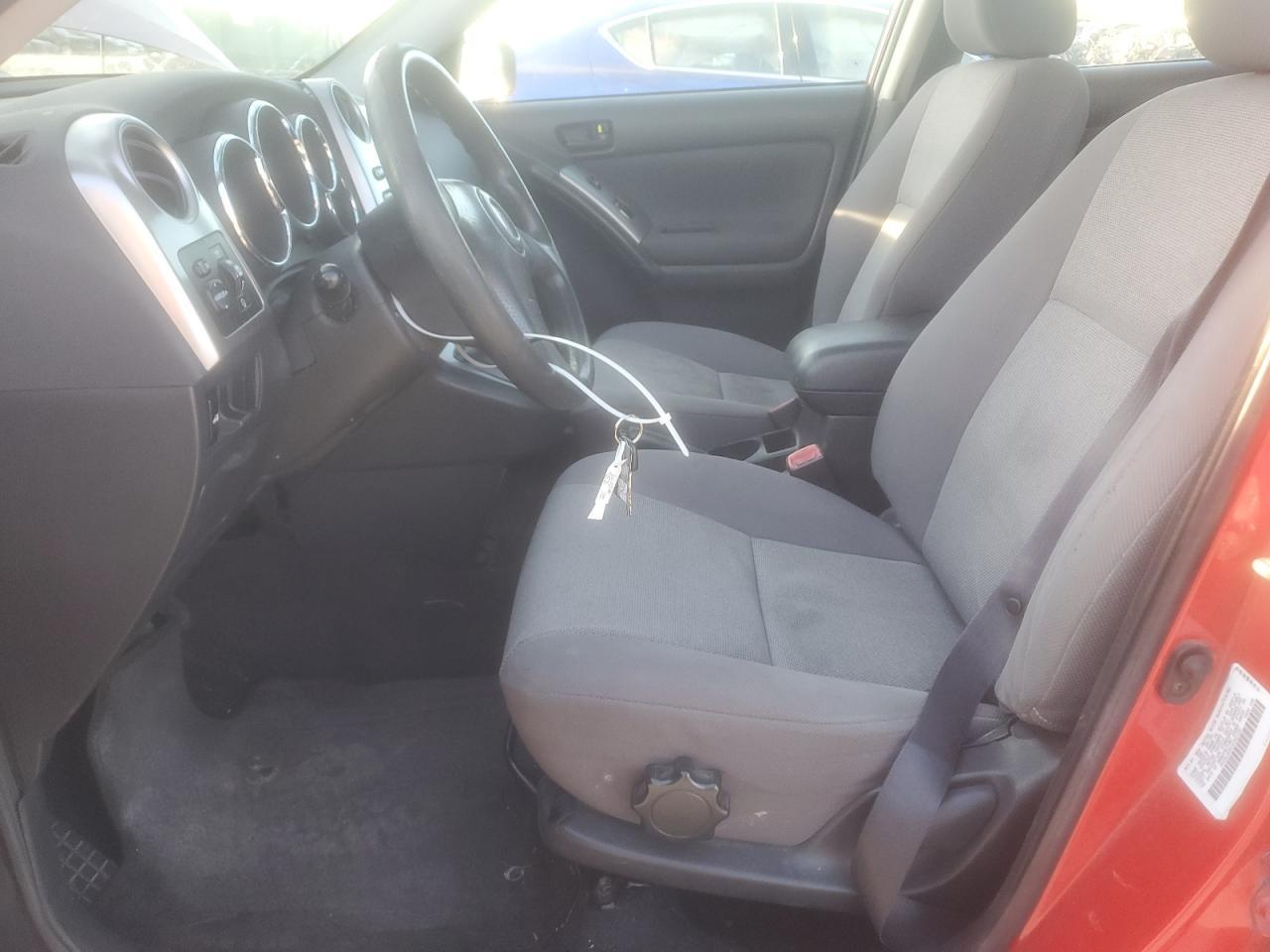 2004 PONTIAC VIBE
