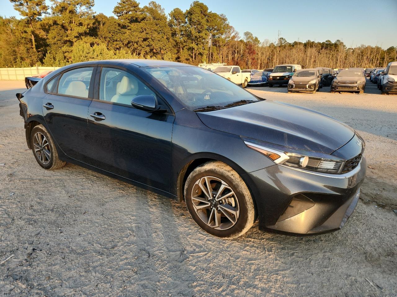 2023 KIA FORTE