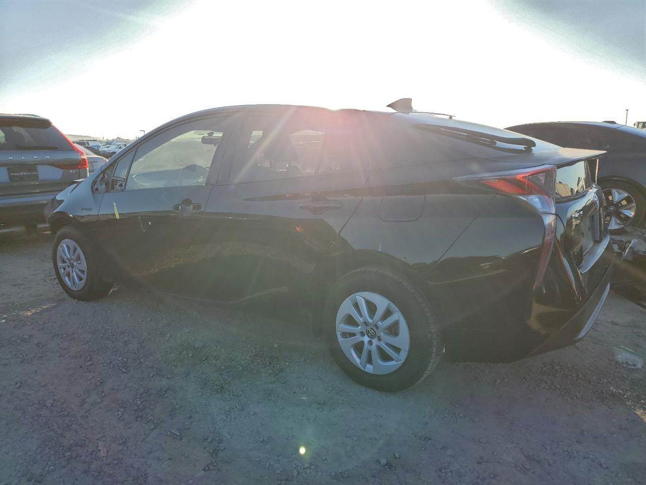 2016 TOYOTA PRIUS