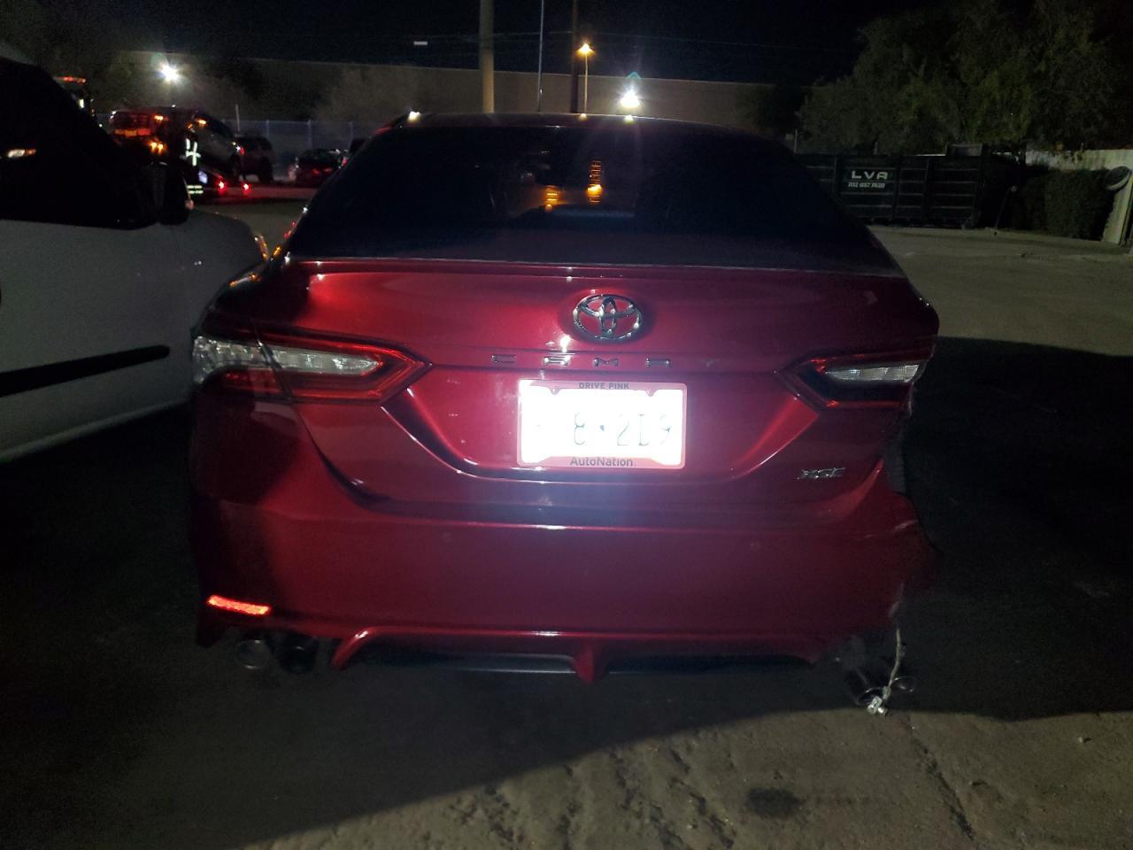 2018 TOYOTA CAMRY