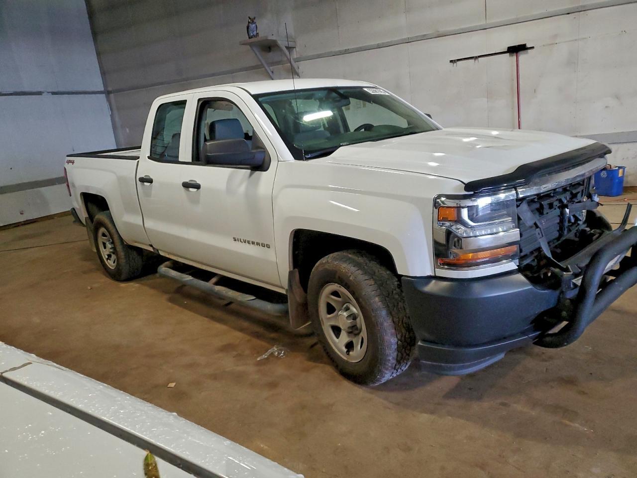 2017 CHEVROLET Silverado