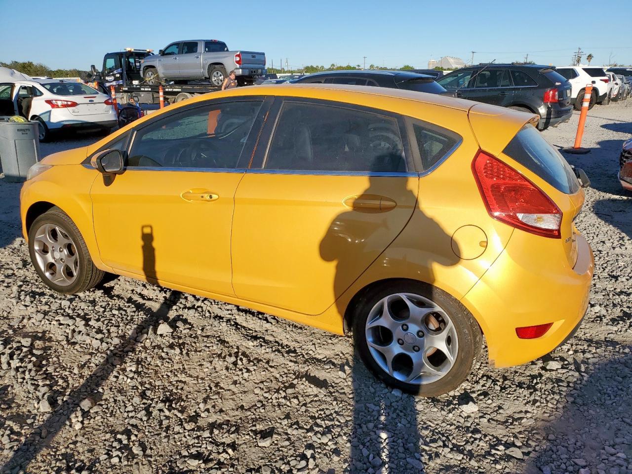 2011 FORD Fiesta
