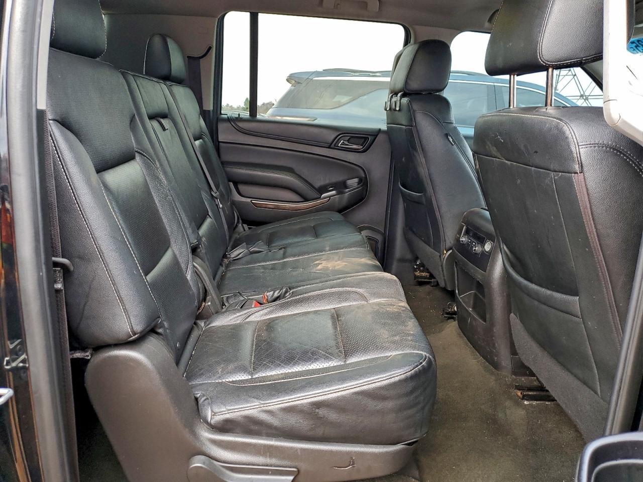 2018 CHEVROLET Suburban