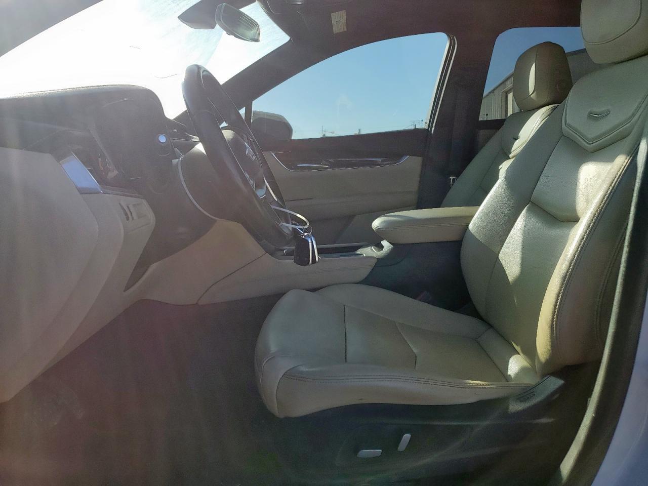 2019 CADILLAC XT5