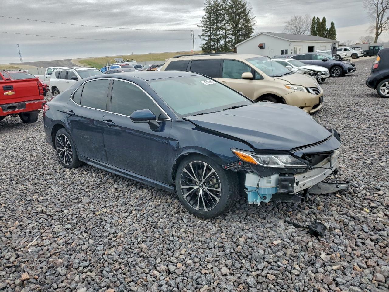 2019 TOYOTA CAMRY