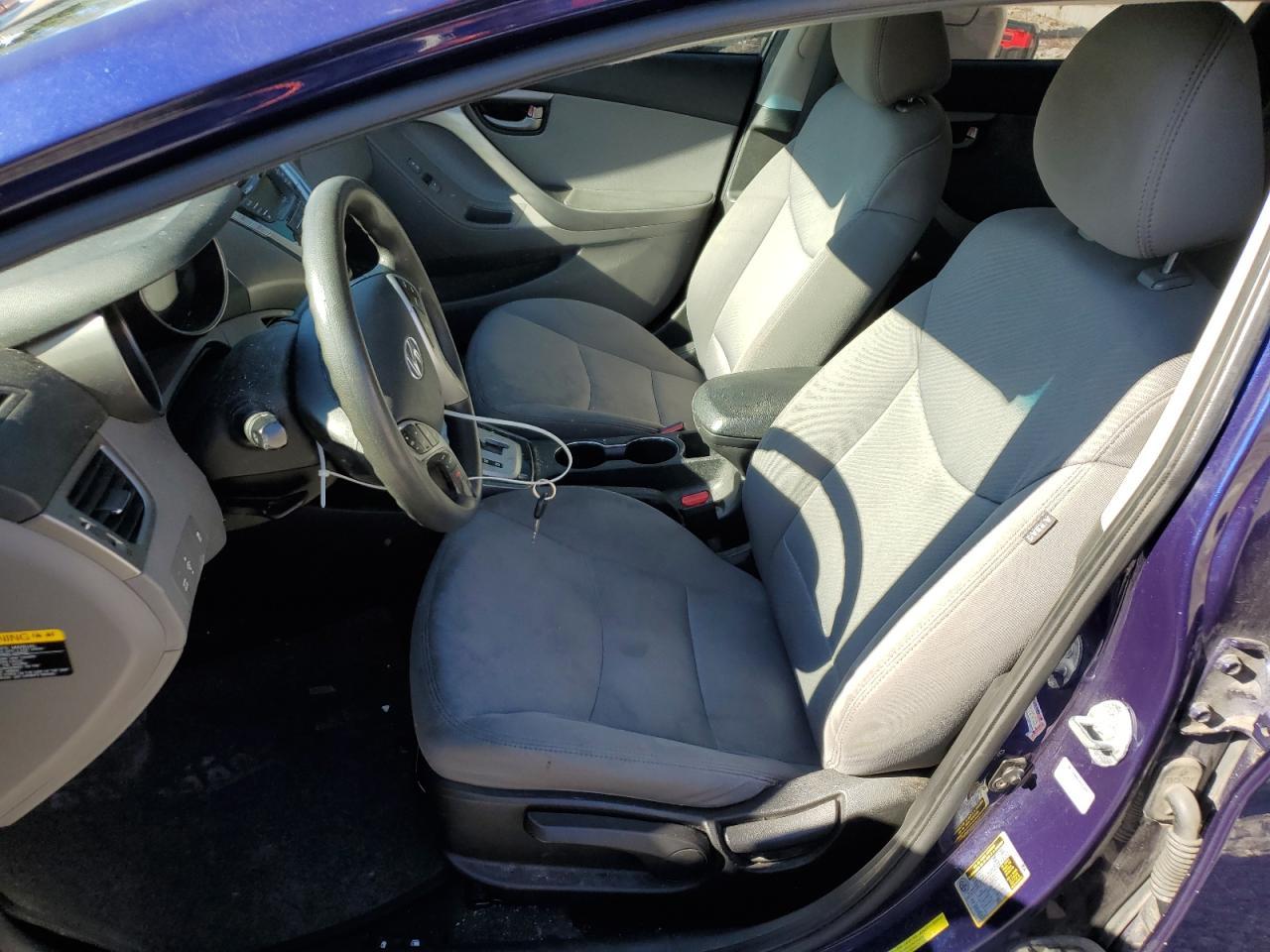 2012 HYUNDAI ELANTRA
