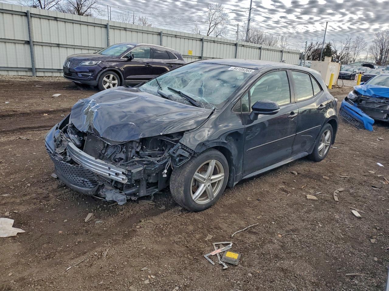 2019 TOYOTA COROLLA