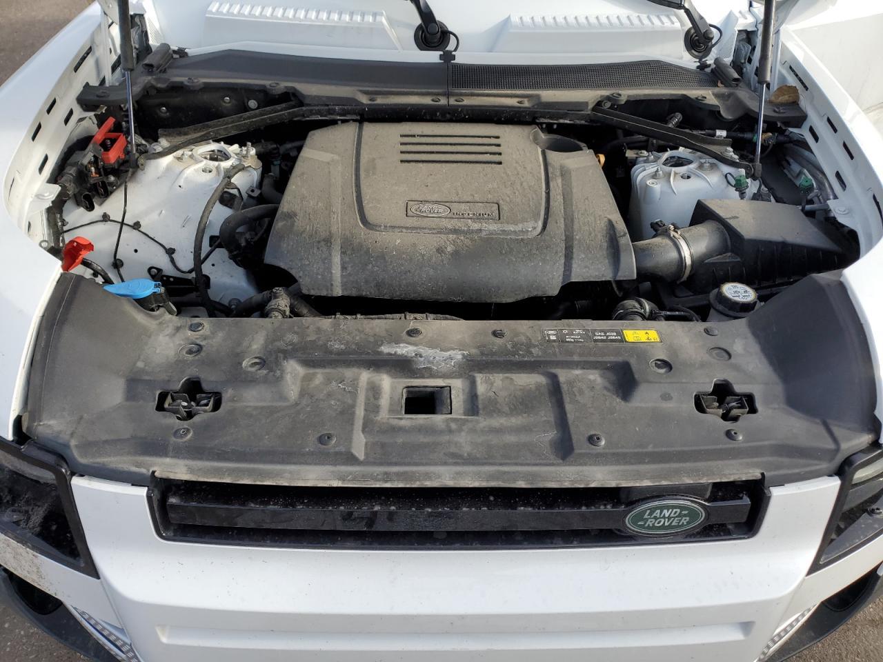 2024 LAND ROVER Defender