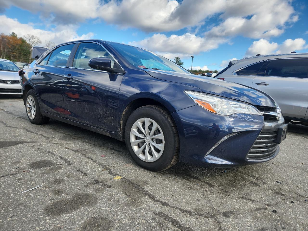 2016 TOYOTA CAMRY