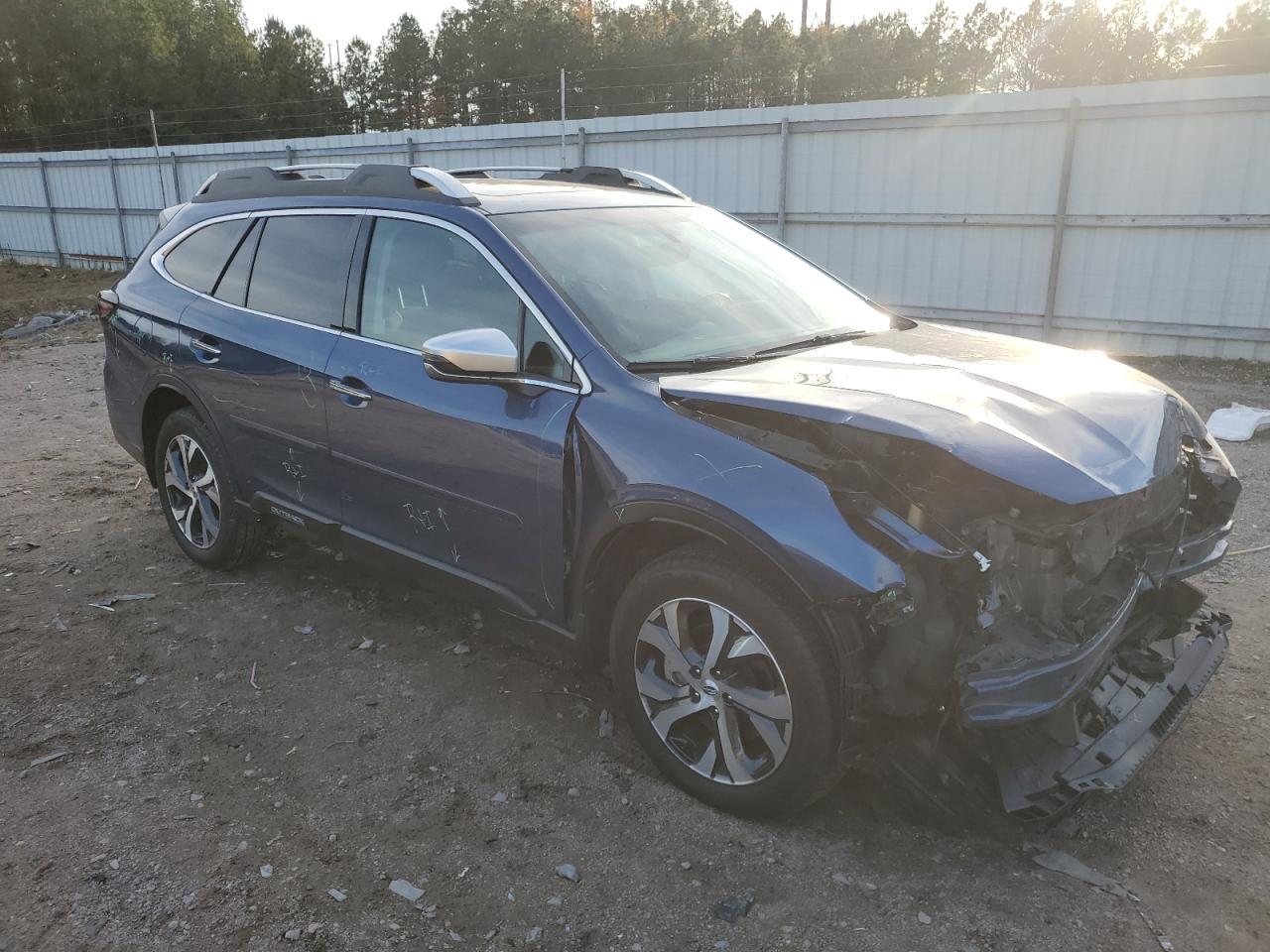 2022 SUBARU Outback