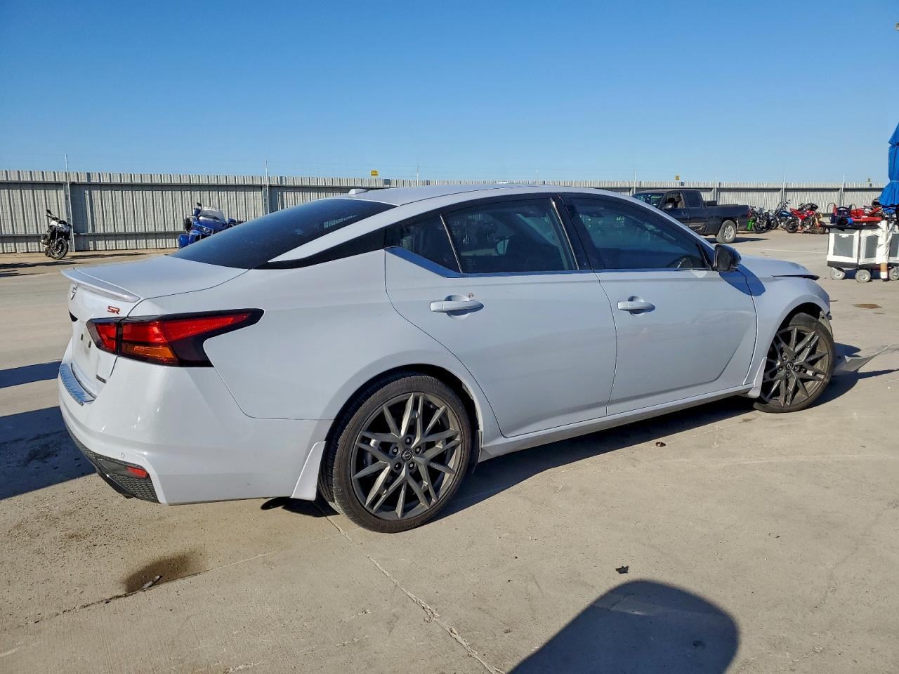 2023 NISSAN ALTIMA